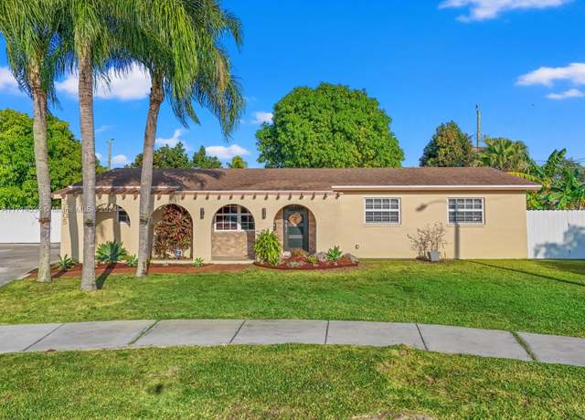 Property at 3605 SW 122nd Pl, Miami, FL 33175, 4 beds, 2 baths