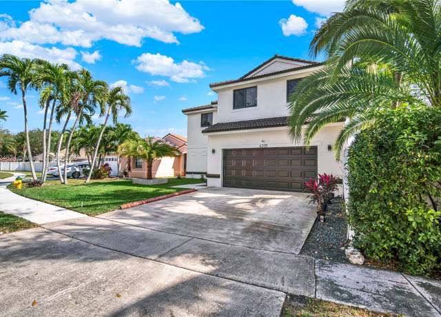 Property at 4305 SW 153rd Ter, Miramar, FL 33027, 4 beds, 2.5 baths