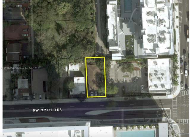 Property at 2735 SW 27th Ter, Miami, FL 33133, 8 beds, 4 baths