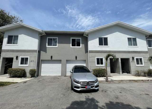 Property at 815 NW 3rd Ave, Fort Lauderdale, FL 33311, 3 beds, 2.5 baths