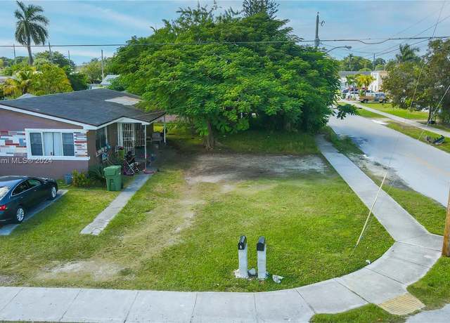 Property at 604 SW 8th Ave, Homestead, FL 33030