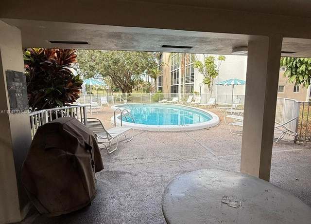 Property at 3571 Inverrary Dr #307, Lauderhill, FL 33319, 2 beds, 2 baths