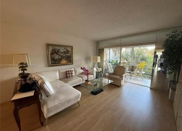Property at 3571 Inverrary Dr #307, Lauderhill, FL 33319, 2 beds, 2 baths