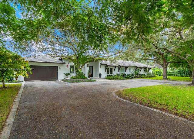 Property at 11835 SW 91st Ave, Miami, FL 33176, 5 beds, 3.5 baths