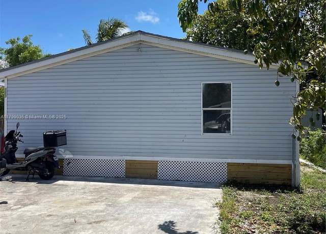Property at 19800 SW 180th Ave Unit 123, Miami, FL 33187, 3 beds, 2 baths