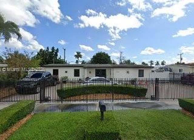 Property at 11300 SW 46th St, Miami, FL 33165, 4 beds, 3 baths