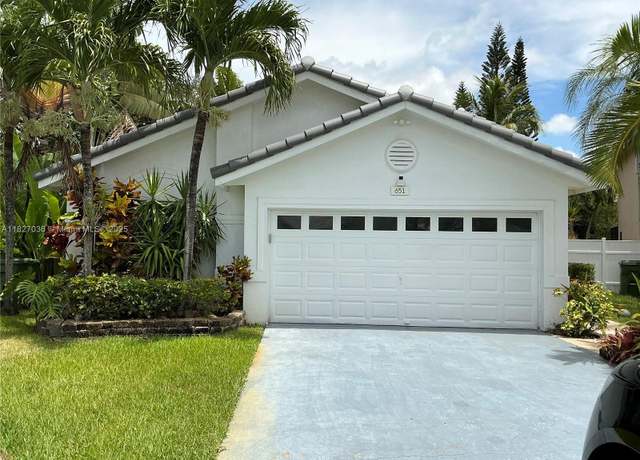 Property at 651 SW 176 Ave, Pembroke Pines, FL 33029, 4 beds, 2 baths
