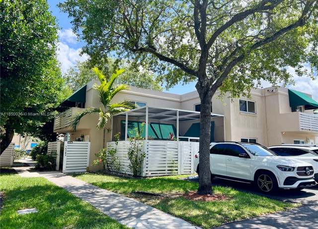 Property at 14362 SW 96th Ln, Miami, FL 33186, 3 beds, 2.5 baths