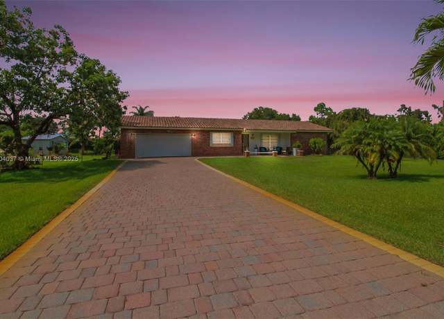 Property at 12411 SW 12th St, Davie, FL 33325, 2 beds, 2 baths