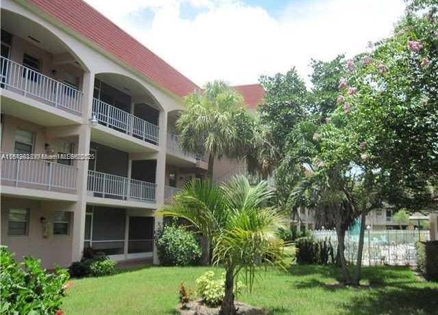 Property at 541 Blue Heron Dr #114, Hallandale Beach, FL 33009, 1 bed, 1 bath