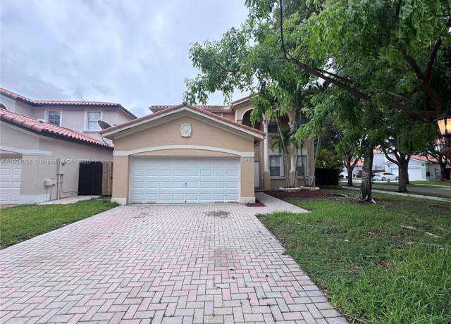 Property at 15884 SW 61st St, Miami, FL 33193, 4 beds, 3 baths