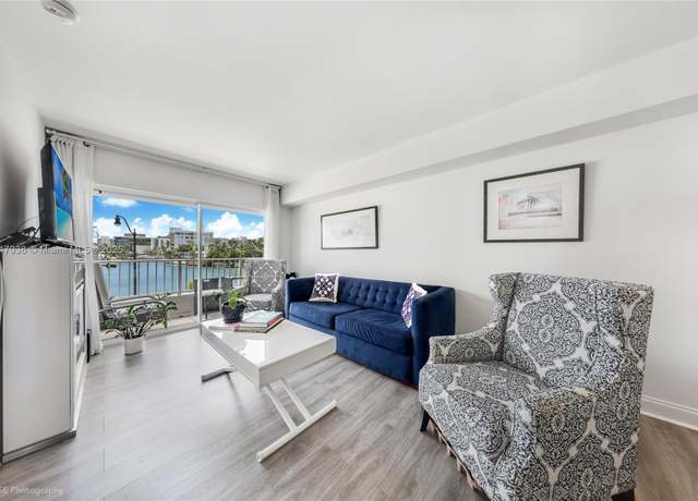Property at 2600 Collins Ave #307, Miami Beach, FL 33140, 2 beds, 2 baths