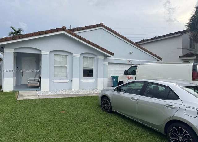 Property at 17384 SW 138 Ct, Miami, FL 33177, 4 beds, 3 baths