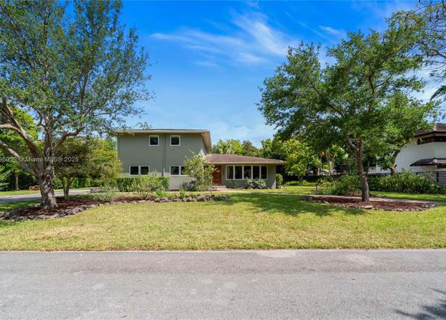 Property at 10265 SW 134th St, Miami, FL 33176, 3 beds, 3 baths