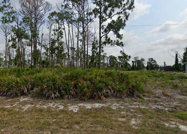 Property at 8 Mast Dr, Port Charlotte, FL 33946