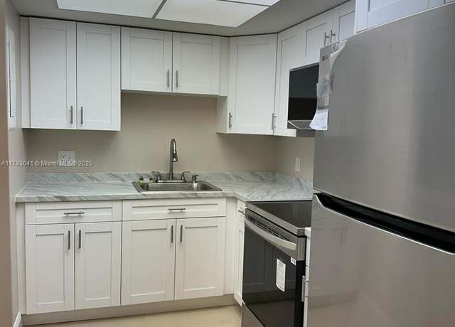 Property at 5530 NW 44th St Unit 308C, Lauderhill, FL 33319, 1 bed, 1.5 baths