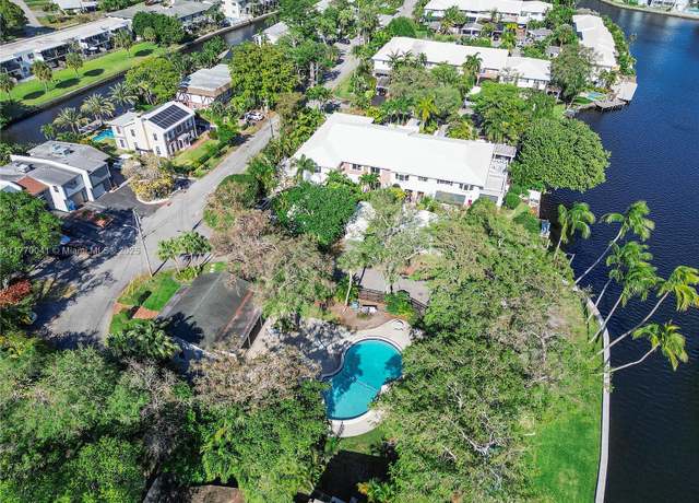 Property at 8 Hathaway Ln, Wilton Manors, FL 33305, 2 beds, 1.5 baths