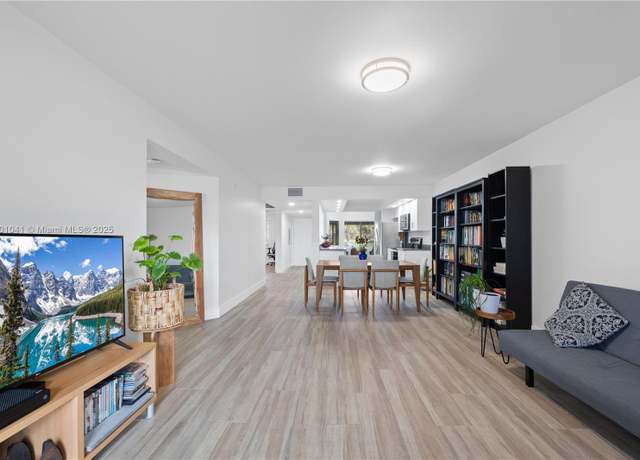 Property at 1400 SW 137th Ave Unit 103F, Pembroke Pines, FL 33027, 2 beds, 2 baths