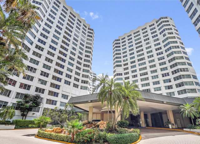 Property at 999 Brickell Bay Dr #711, Miami, FL 33131, 2 beds, 2 baths