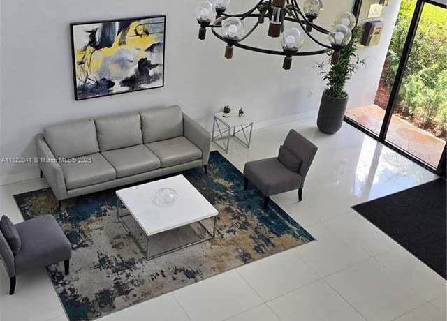 Property at 200 Lakeview Dr #208, Weston, FL 33326, 2 beds, 2 baths