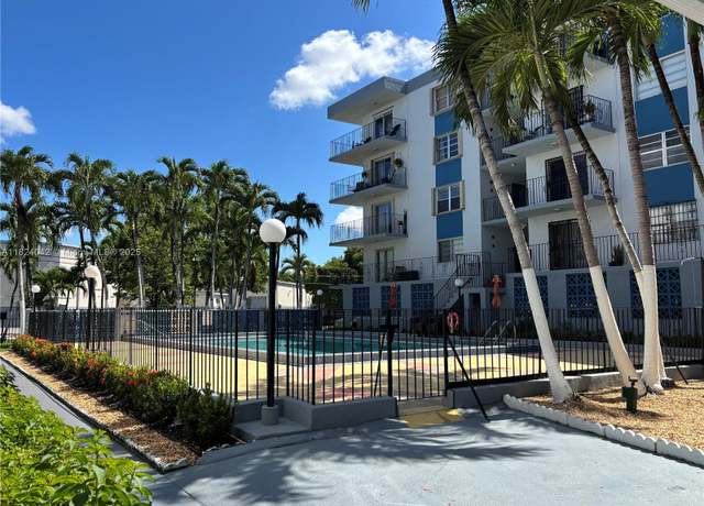 Property at 1635 W 44th Pl #509, Hialeah, FL 33012, 2 beds, 2 baths