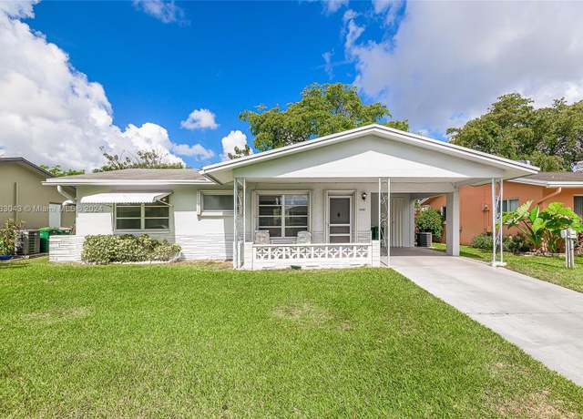Property at 4405 NW 48th Ave, Tamarac, FL 33319, 2 beds, 2 baths