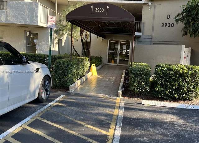 Property at 3930 Inverrary Unit 506-D, Lauderhill, FL 33319, 2 beds, 2 baths