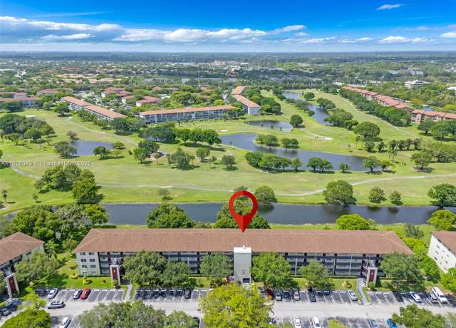 Property at 13255 SW 7th Ct Unit 113D, Pembroke Pines, FL 33027, 2 beds, 1.5 baths