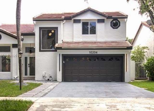 Property at 10204 Caracas St, Cooper City, FL 33026, 3 beds, 2.5 baths