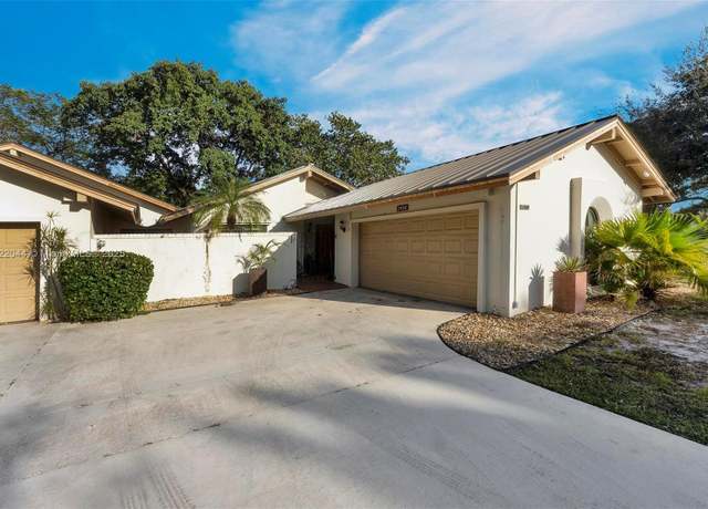 Property at 3400 Cherry Garden Cir #156, Lauderhill, FL 33319, 2 beds, 2 baths