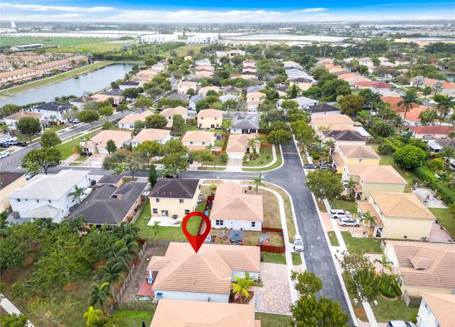 Property at 441 SE 30th Ter, Homestead, FL 33033, 3 beds, 2 baths