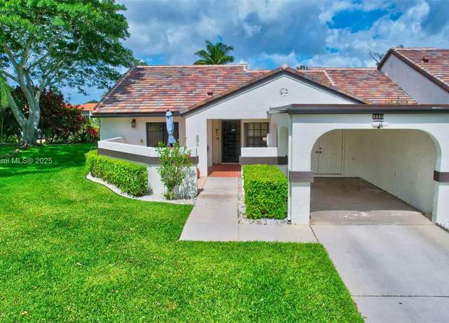Property at 5558 E Parkwalk Cir E, Boynton Beach, FL 33472, 2 beds, 2 baths