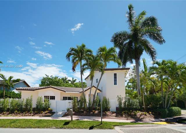 Property at 691 Ridgewood Rd, Key Biscayne, FL 33149, 4 beds, 3.5 baths