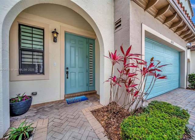 Property at 12512 NW 32nd Mnr, Sunrise, FL 33323, 3 beds, 2.5 baths