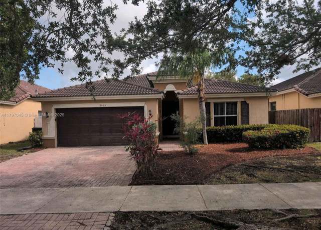 Property at 2013 NE 3rd Ct, Homestead, FL 33033, 4 beds, 3 baths