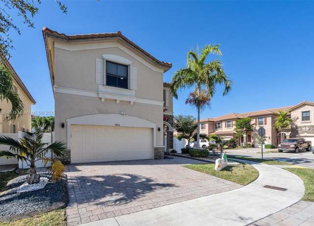 Property at 8894 W 34th Ave, Hialeah, FL 33018, 4 beds, 3.5 baths