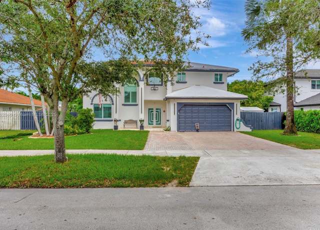 Property at 9663 SW 158th Ct, Miami, FL 33196, 5 beds, 3 baths