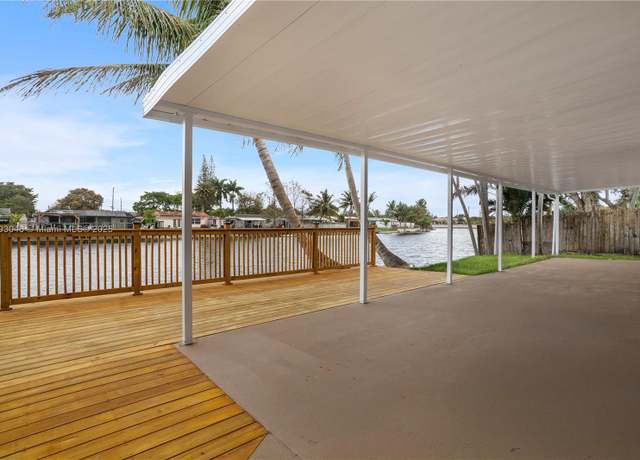 Property at 4157 SW 49th Ct, Dania Beach, FL 33314, 4 beds, 2.5 baths