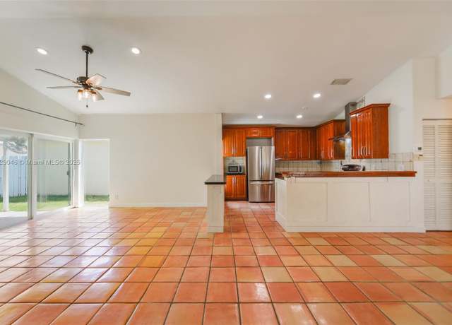 Property at 17253 NW 6th Ct, Pembroke Pines, FL 33029, 3 beds, 2 baths