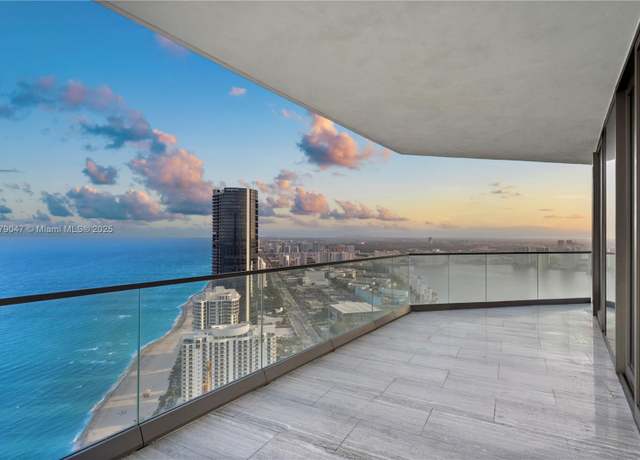 Property at 18975 Collins Ave #4404, Sunny Isles Beach, FL 33160, 2 beds, 2.5 baths