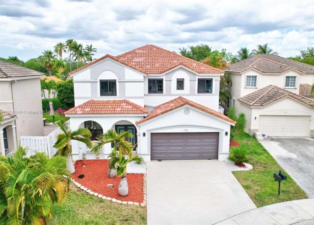 Property at 725 Tanglewood Cir, Weston, FL 33327, 5 beds, 3.5 baths