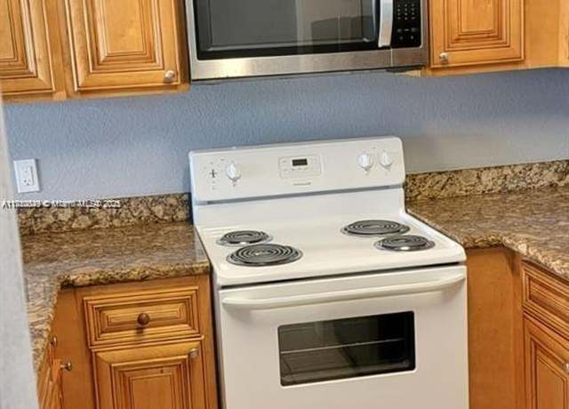 Property at 1562 Lake Crystal Dr Unit C, West Palm Beach, FL 33411, 2 beds, 2 baths