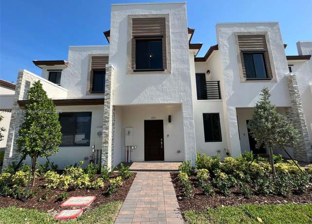 Property at 875 NE 211th St, Miami, FL 33179, 3 beds, 2.5 baths
