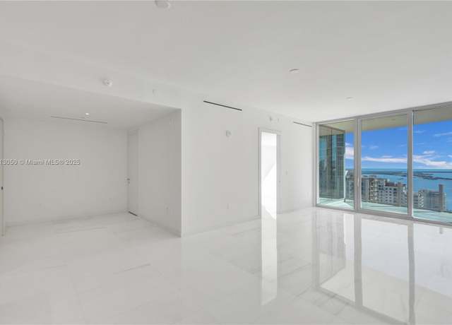 Property at 300 Biscayne Blvd Way #3605, Miami, FL 33131, 2 beds, 3.5 baths