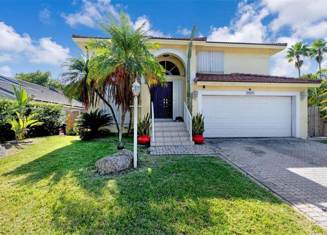 Property at 20212 SW 85th Ct, Cutler Bay, FL 33189, 3 beds, 2.5 baths