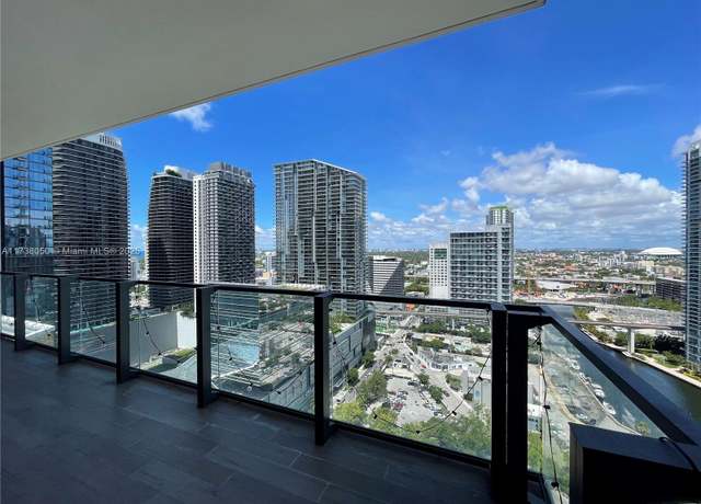 Property at 68 SE 6th St #2408, Miami, FL 33131, 1 bed, 1.5 baths