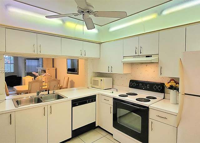 Property at 10368 NW 24th Pl #109, Sunrise, FL 33322, 2 beds, 2 baths
