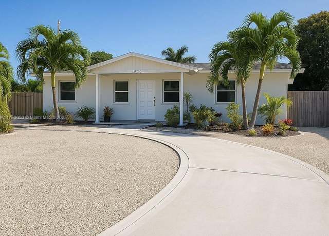 Property at 1894 SE Lafayette St, Stuart, FL 34997, 3 beds, 2 baths
