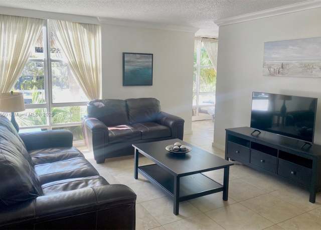 Property at 210 172nd St #226, Sunny Isles Beach, FL 33160, 1 bed, 1.5 baths