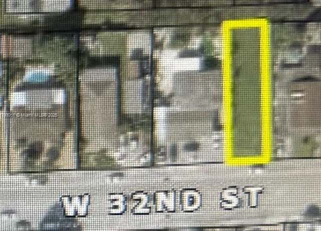 Property at 137 W 32 St, Hialeah, FL 33012